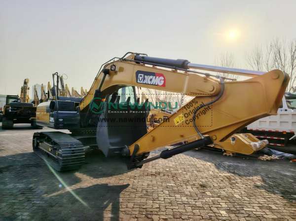 XCMG XE215DA Excavator 