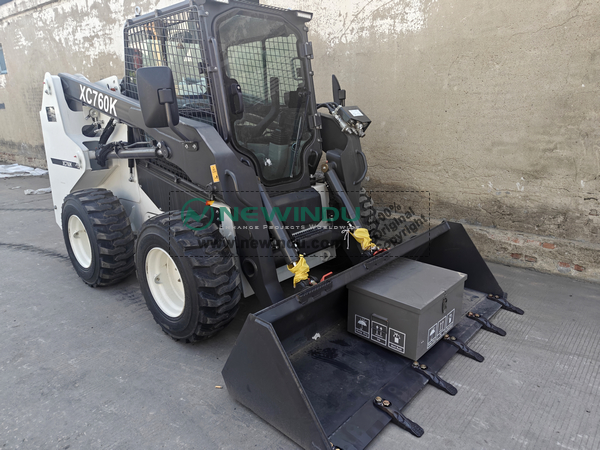 XCMG XC760K Skid Steer Loader