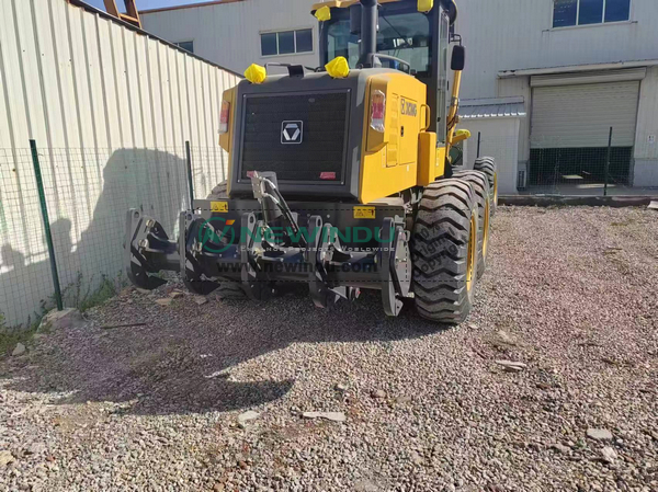 El Salvador - 1 Unit XCMG Motor Grader GR215