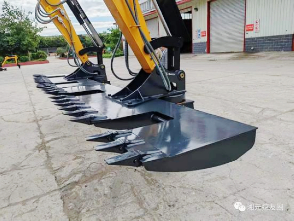 Warmly Congratulate The First Batch of SANY Crawler Excavators Delivered To Clients In Anhui!