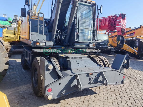 HYUNDAI HW210 Excavator