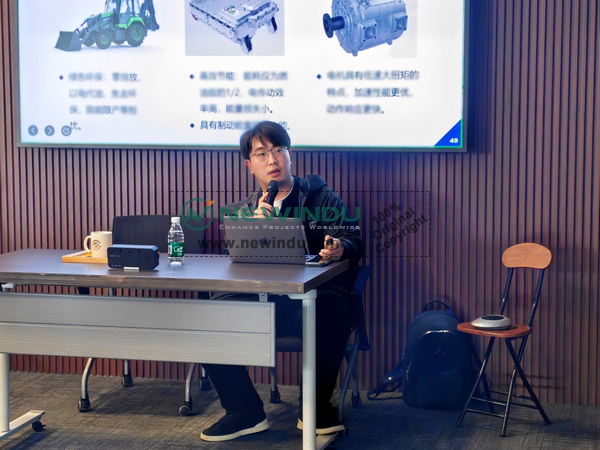 NEWINDU Attends XCMG Product Training on Compact Loaders