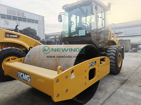 XCMG XS143J Road Roller
