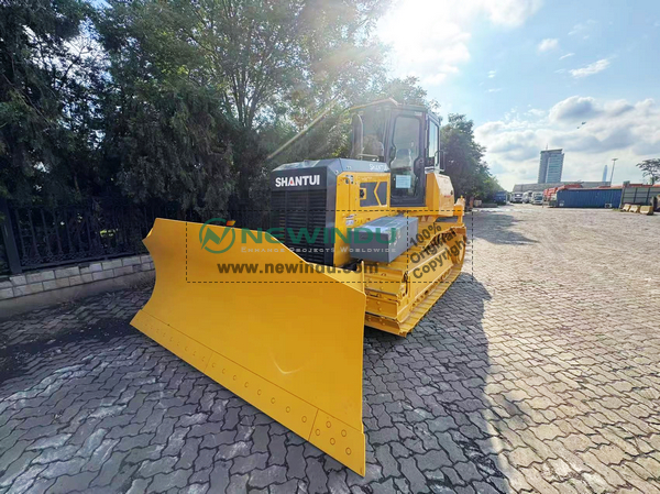 1 Unit SHANTUI DH16-B3 XL Bulldozer & 1 SE220 Crawler Excavator