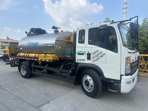 XCMG XLS603 Asphalt Distributor Truck