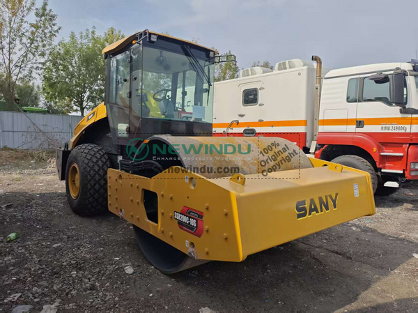 Dominican - 1 Unit SANY Roller SSR200C-10S