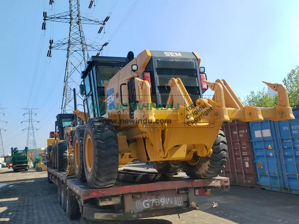 SEM Motor Grader 920F