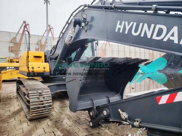 Algeria - 1 Unit HYUNDAI HX340HD Excavator 