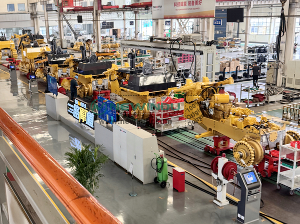 Vietnam Client Visited SHANTUI Factory & NEWINDU Office