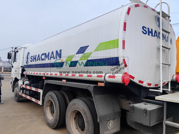 SHACMAN Sprinkler Truck